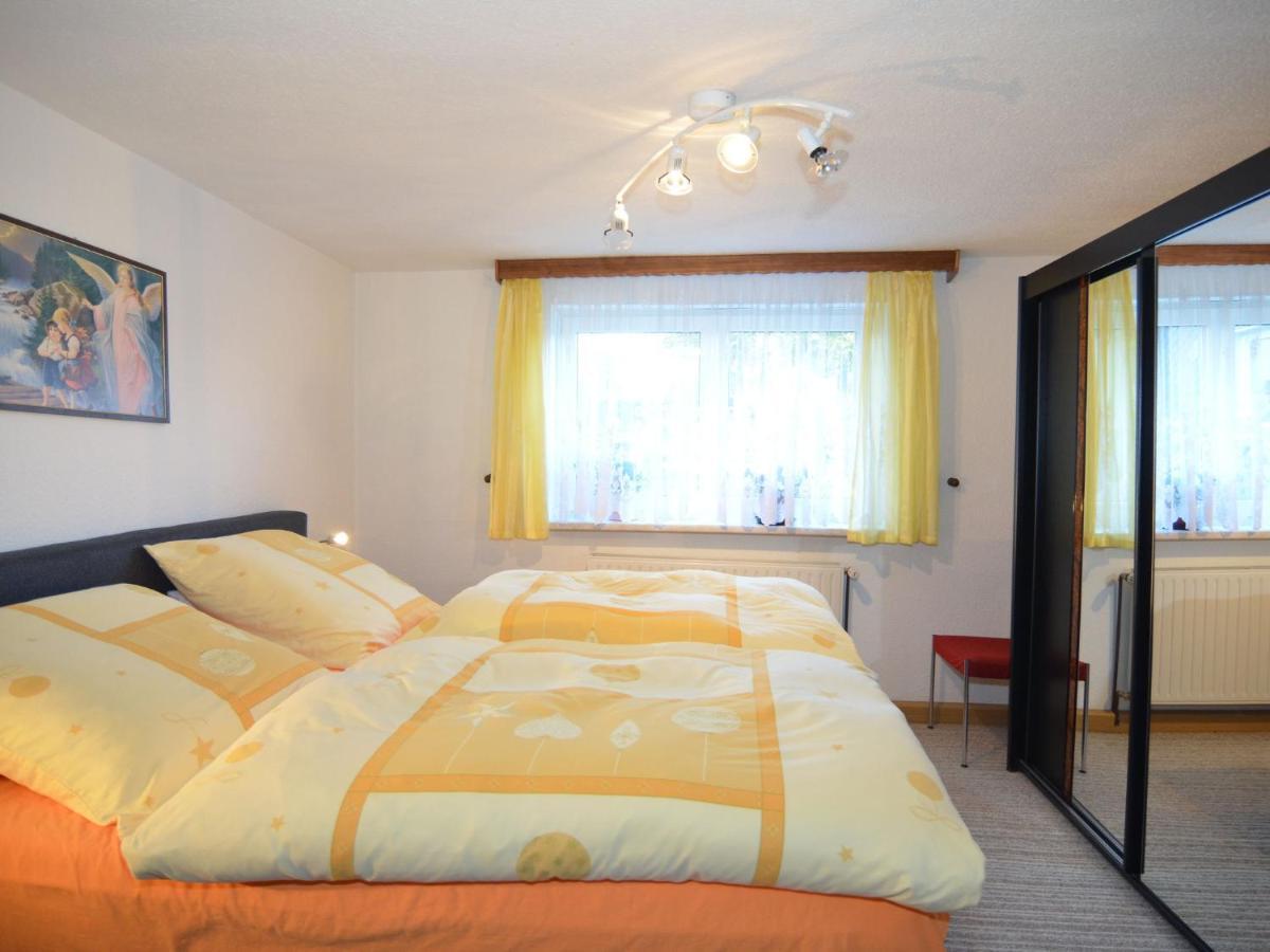 Holiday Home With Garden ノイシュタット・アム・レンシュタイク エクステリア 写真